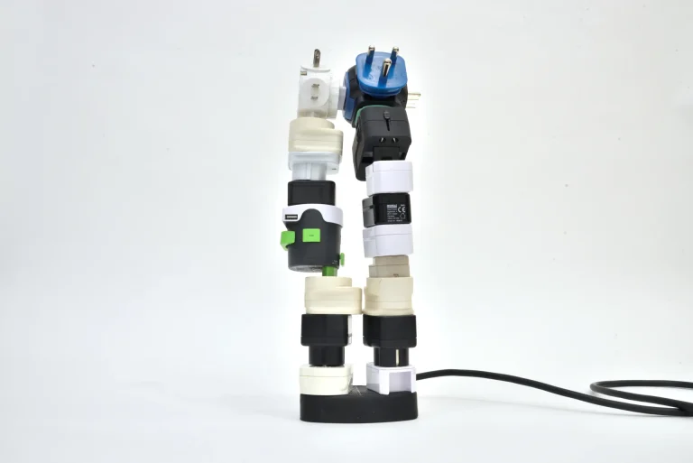 Image of artwork «Electrocute #2» by Tomaz Kramberger - front view